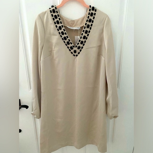 NWT Trina Turk Beaming Dress - Picture 3 of 9